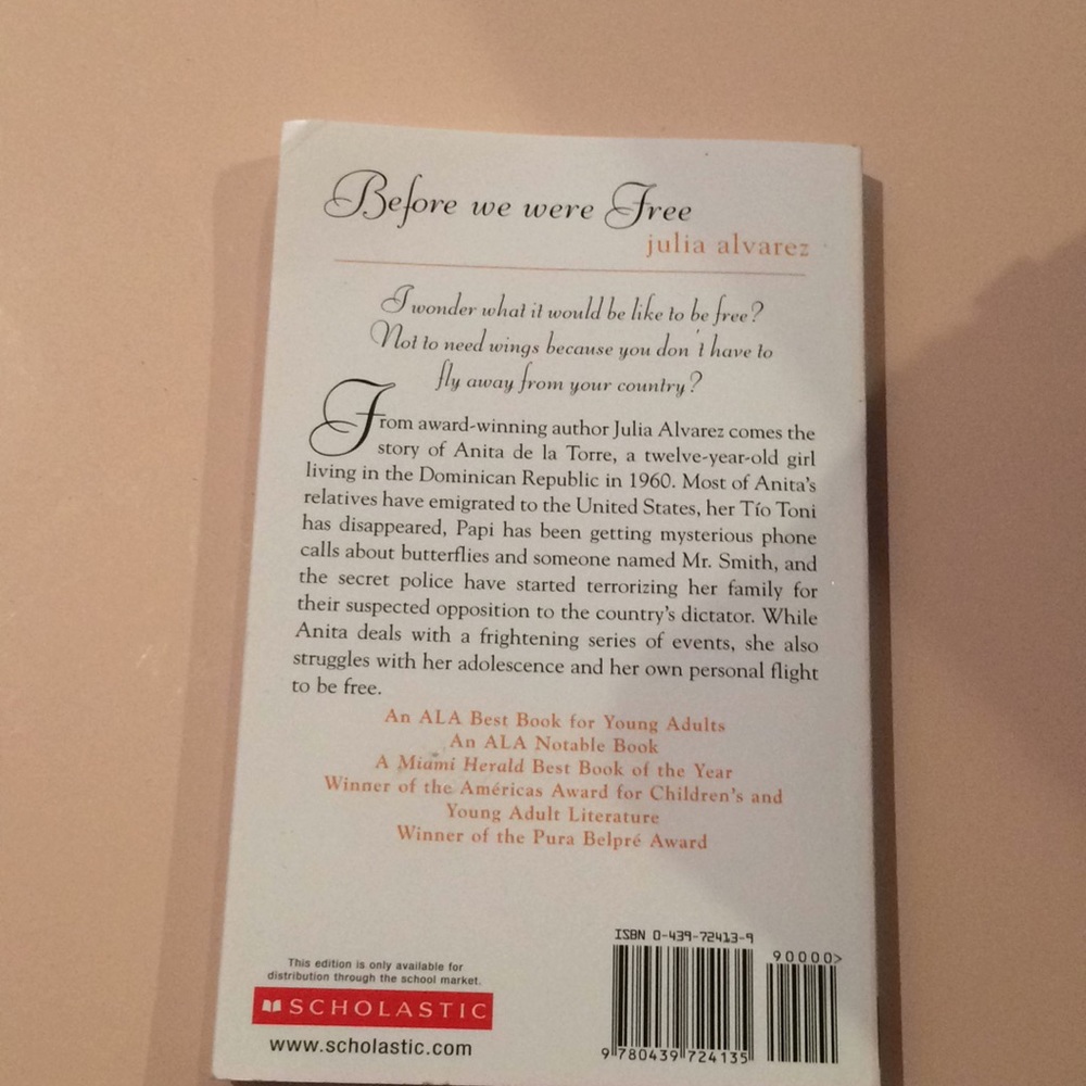 Book 📚 - Picture 2 of 6